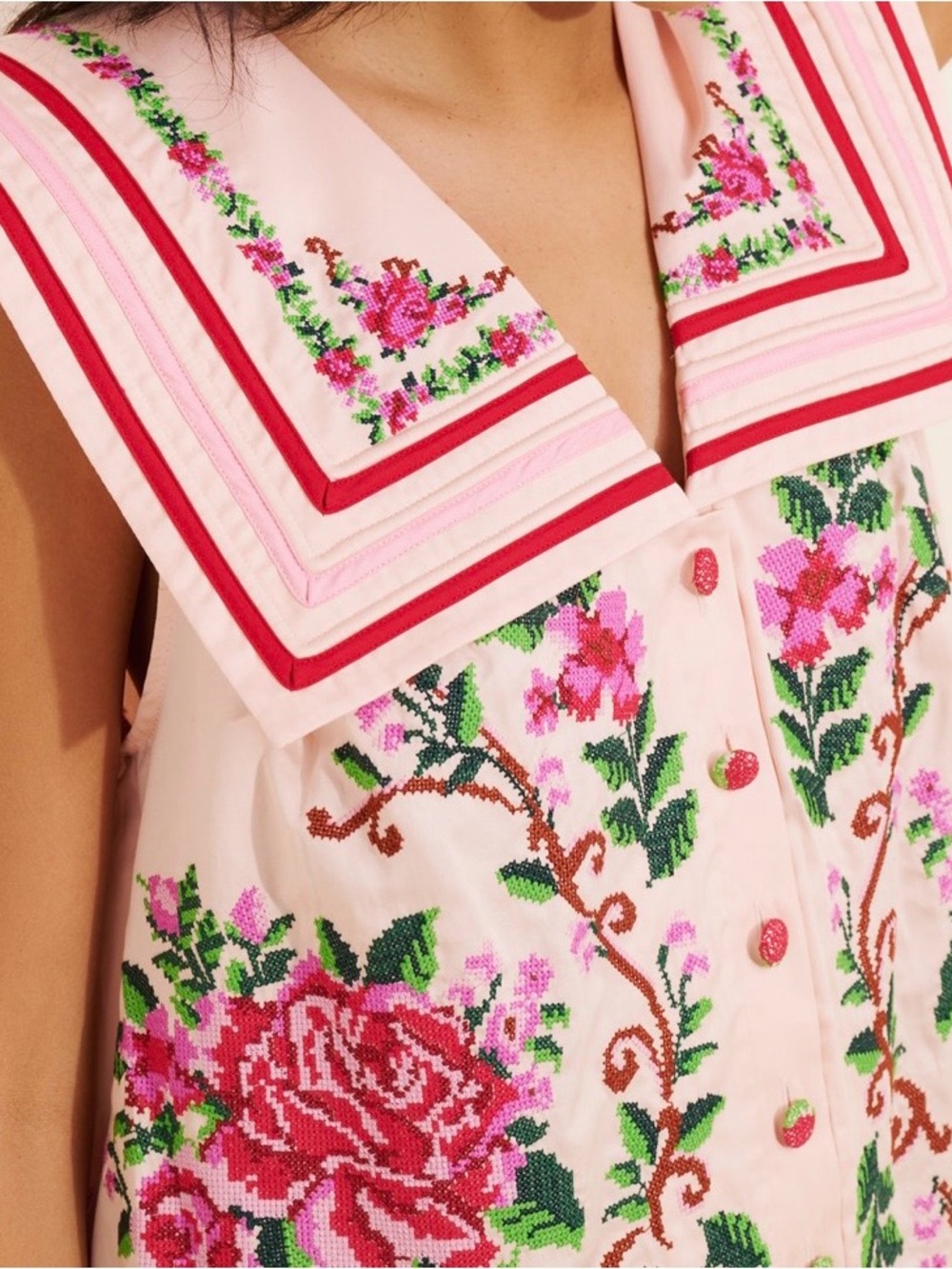 NULLY GENTLE USED CONDITION Farm Rio Flower Tapestry
Embroidered Dress - Picture 4 of 6